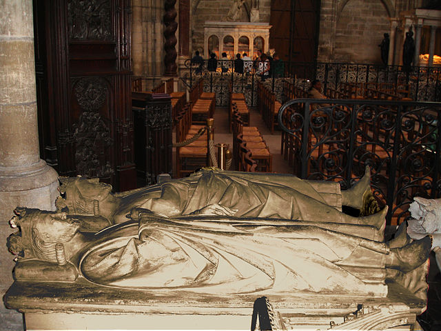 Tomb in Saint Denis Basilica.