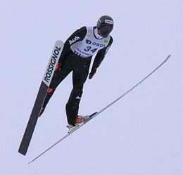 Thorsten Schmitt saute de Holmenkollen.jpg
