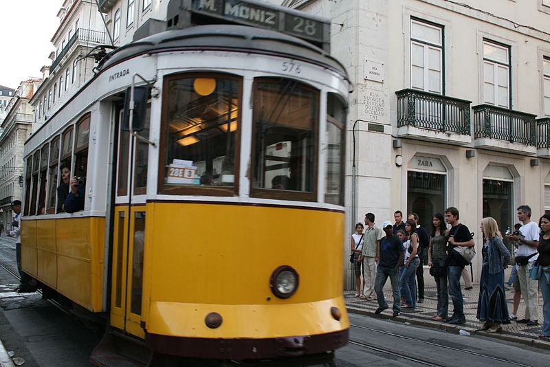 File:Tramway Line28 to Martim Moniz Lisbon.jpg