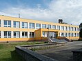 English: Elementary school in the village of Tučapy, Tábor District, Czech Republic. Čeština: Základní škola v obci Tučapy v okrese Tábor.