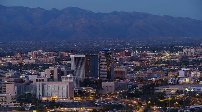 Аризона туксон. Тусон штат Аризона. Tucson штат Аризона. Тусон город в США. Туссан город Аризона.