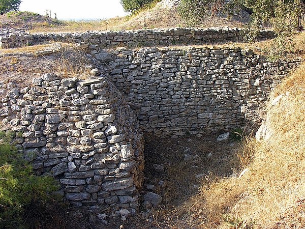 Troy I's fortifications were the most elaborate in northwestern Anatolia at the time.