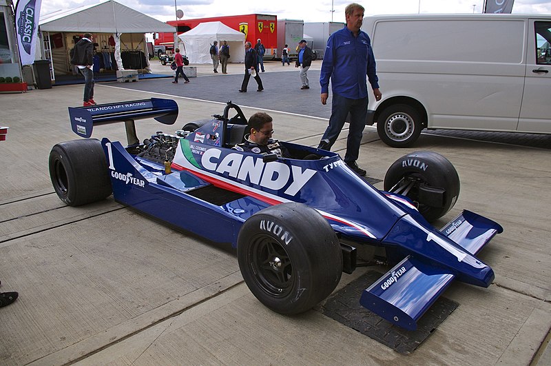 File:Tyrrell 009 at Silverstone Classic 2011.jpg