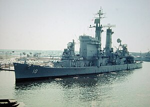 USS Albany (CG-10) през 1971.jpg