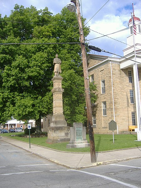 File:Union Monument in Vanceburg 2.JPG