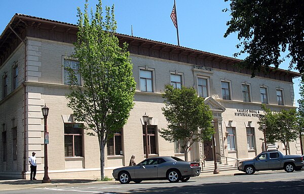 Image: Vallejo City Hall and County Building Branch, 734 Marin St., Vallejo, CA 4 21 2013 2 17 21 PM