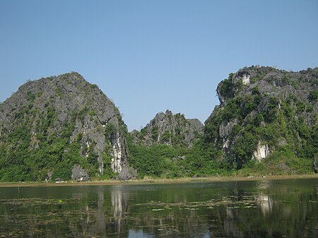 Gia Tân, Gia Viễn