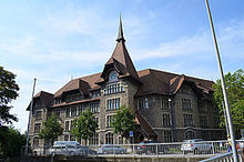 Collège de la Veveyse. Bâtiment construit en 1909.