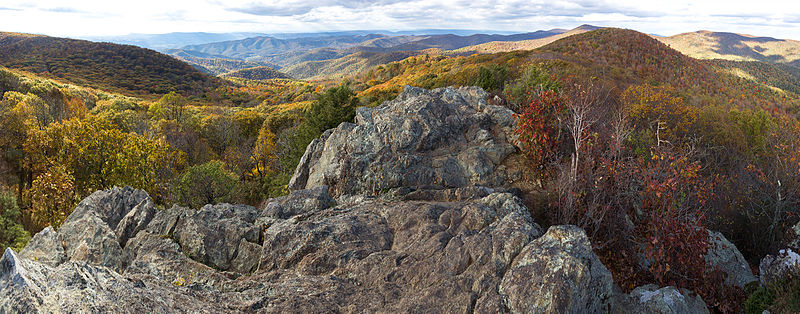 File:View from Bearfence (21787022364).jpg