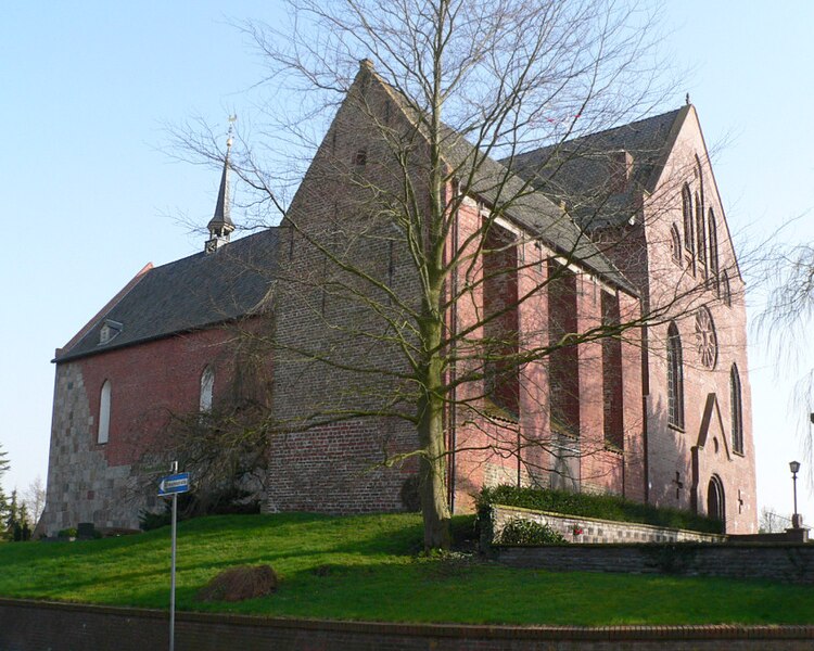 File:Waddewarden Kirche.jpg