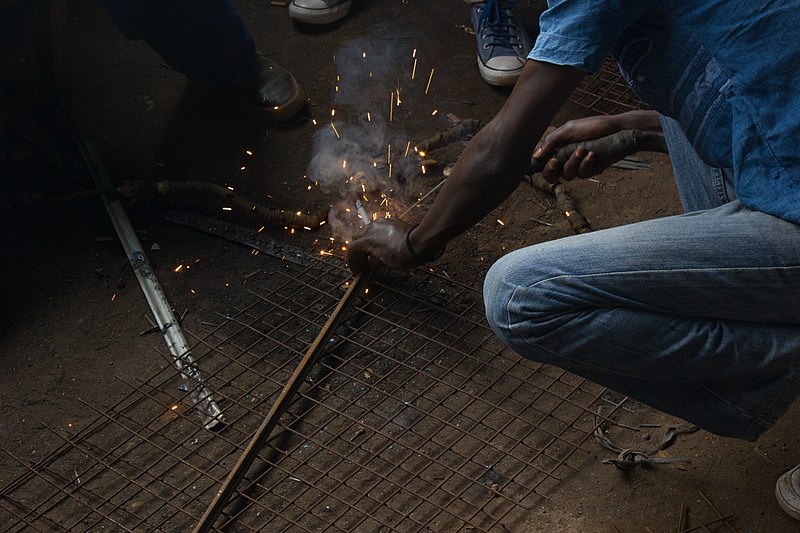 File:Welding rebar.jpg