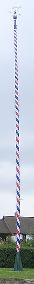 File:Welford-on-Avon Maypole (cropped).jpg