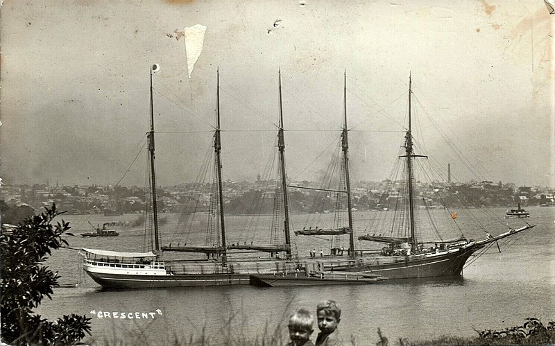 File:'Crescent' - a five masted barquentine schooner in Sydney, N.S.W. - pre 1918 (48910770851).jpg