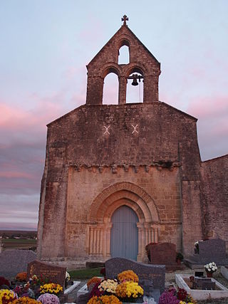 Église Saint-Martial de Saint-Martial.jpg
