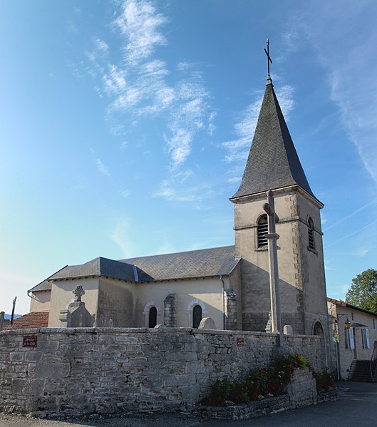 File:Église St Léger Grand Corent 3.jpg