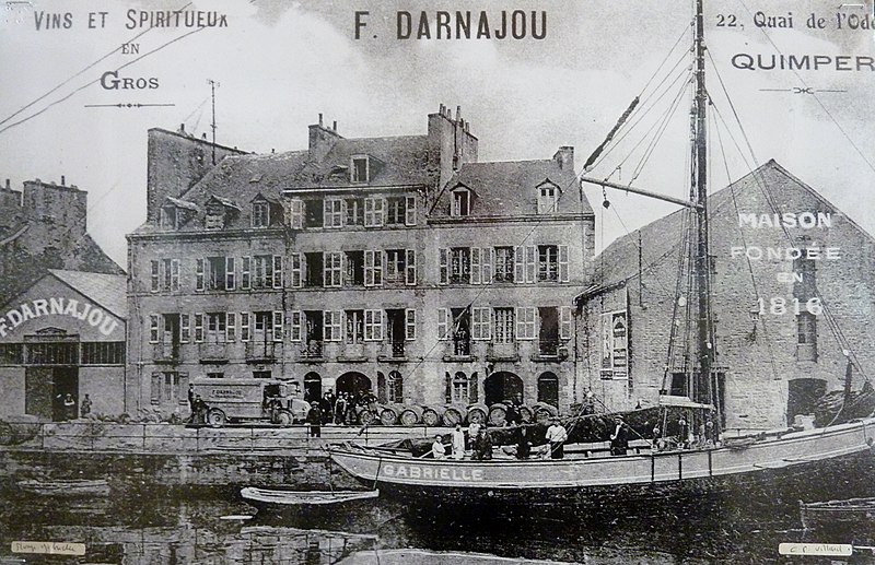 File:027 Quimper Quai de l'Odet Maison Darnajou.jpg