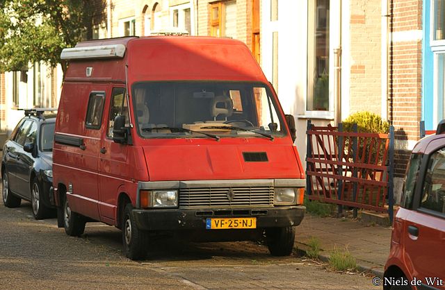 Renault Trafic — Википедия