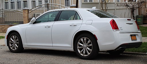 2016 Chrysler 300 Limited AWD rear 4.22.19