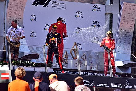 Le podium de la course.