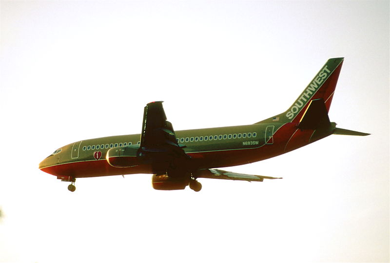 File:222ak - Southwest Airlines Boeing 737-3G7, N683SW@LAS,16.04.2003 - Flickr - Aero Icarus.jpg