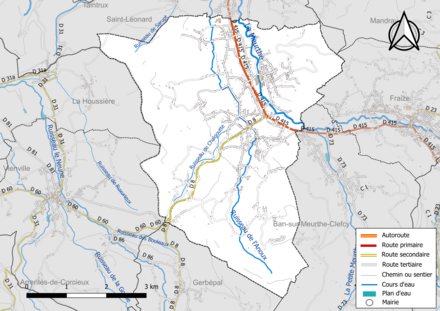 Carte en couleur présentant le réseau hydrographique de la commune