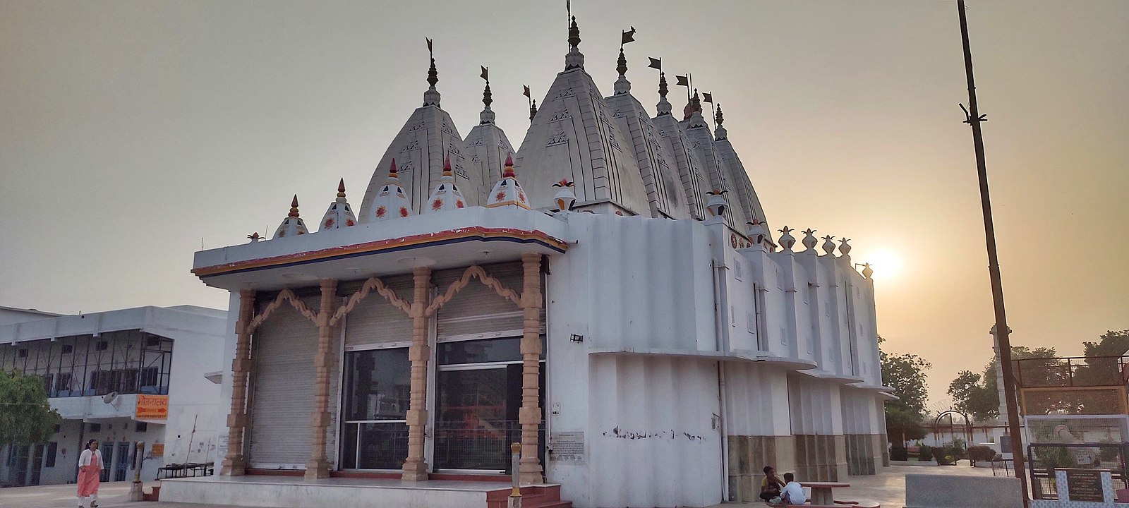 Shankheswar Parshvnath Jain Temple Бельгия