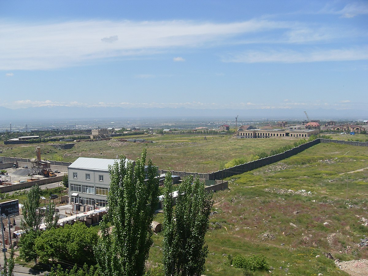 Адлер ереван. Yerevan District of Ajapnyak.