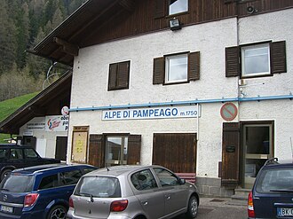 Alpe di Pampeago, südlicher Endpunkt der asphaltierten Straße auf 1760 m s.l.m.