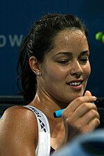 Ana Ivanovic at the 2009 Brisbane International5.jpg