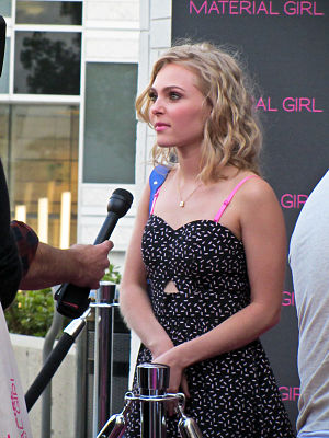 Anna Sophia Robb