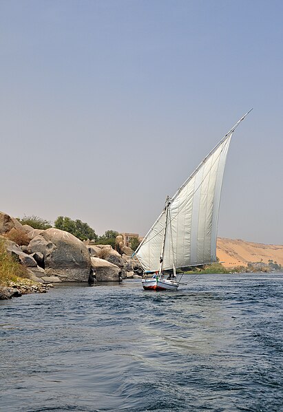 File:Aswan Nile R53.jpg