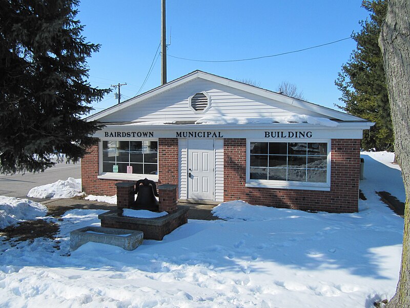 File:Bairdstown, Ohio municipal building-026864.JPG