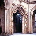 Batalha-Mosteiro de Santa Maria da Vitoria-168-Unvollendete Kapellen-Portal-1983-gje.jpg