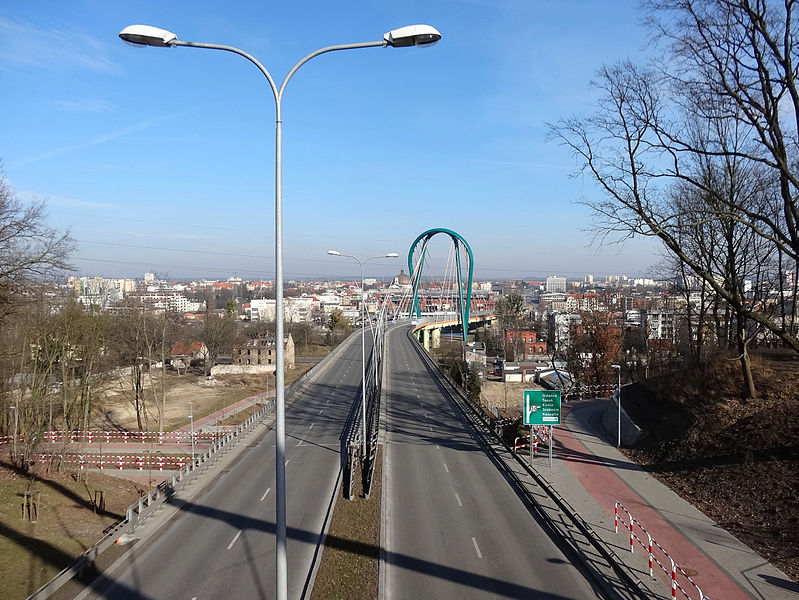 File:Bdg UniversityRoute2 3-2015.jpg