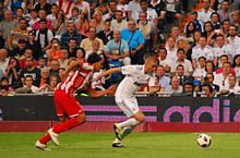 Benzema playing in a league match against Almería