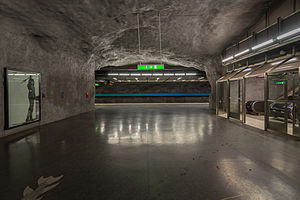 Bergshamra metro station January 2015 01.jpg