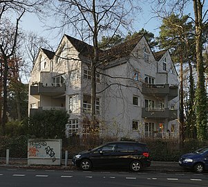 Mehrfamilien-Stadtvilla, Ausführung 1981–1983, Berlin-Grunewald