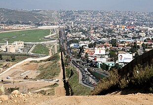 Confine San Diego (Stati Uniti)/Tijuana (Messico).