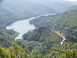 Lac Gradče avec emplacement Dolno Gradište