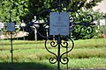 Soldatenfriedhof der im Bregenzer Lazarett gestorbener Soldaten bei der Pfarrkirche St. Gallus, Detail: Grabkreuz eines Waffen-SS-Manns