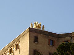 Les bronzes de Pergola sur le toit du