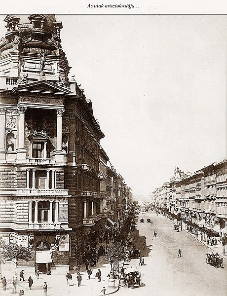 File:Budapest andrassy ut 1875.jpg