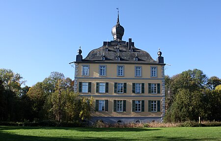 Burg Kendenich Herrenhaus Ostansicht