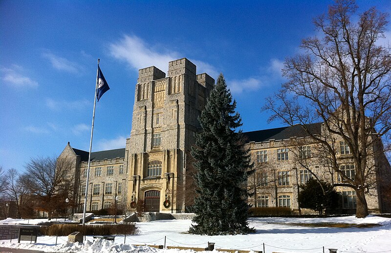 File:Burruss Hall, Virginia Tech.JPG