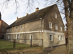 The listed residential building in Dorfstrasse 8