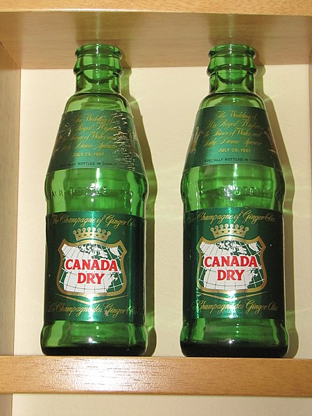 File:Canada Dry ginger ale bottles.jpg