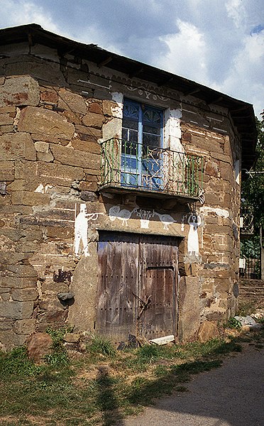 File:Casa en Rábano de Sanabria.jpg