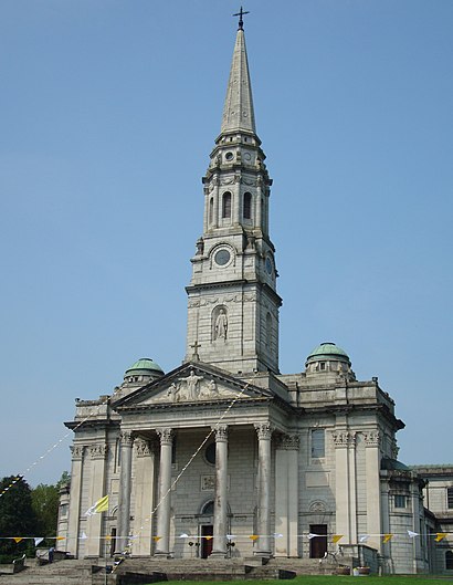 How to get to Cavan Cathedral with public transit - About the place