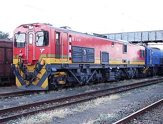 No. 10-125 in Transnet Freight Rail livery, inscribed "E10125", Warrenton, Northern Cape, 21 May 2013