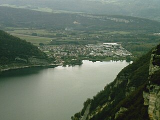 <span class="mw-page-title-main">Port, Ain</span> Commune in Auvergne-Rhône-Alpes, France